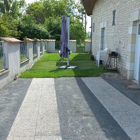 Le Chant Des Oiseaux Pouant Exterior photo